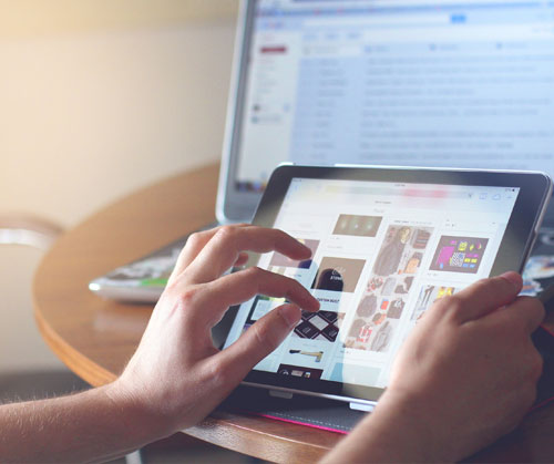 مدیریت و نگهداری سایت 2 مدیریت و نگهداری سایت